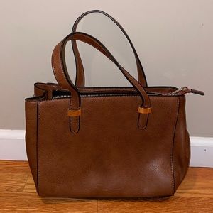 Cute brown and god leather top zipper shoulder bag